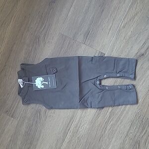 New! Kate Quinn Organics romper 0-3m